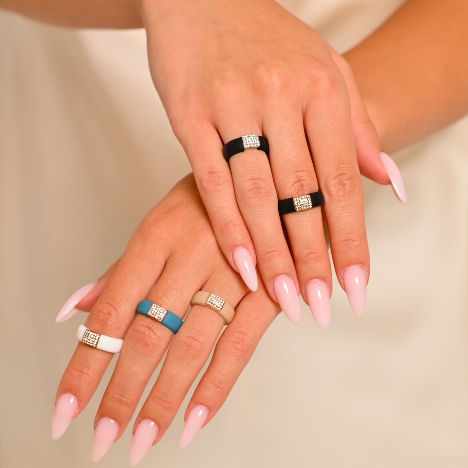Set Silicone Ring – 8×8 mm Princess Cut CZ | Patented Design - GlowStone Collection